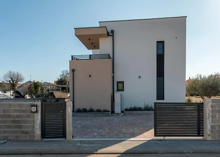 Villa M Premantura