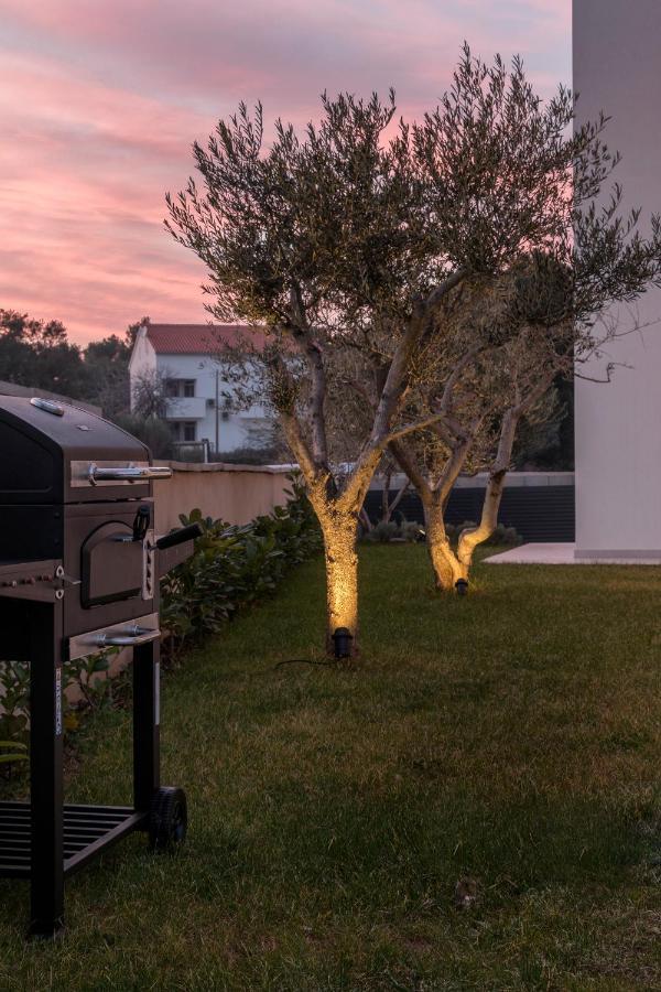 M Villa